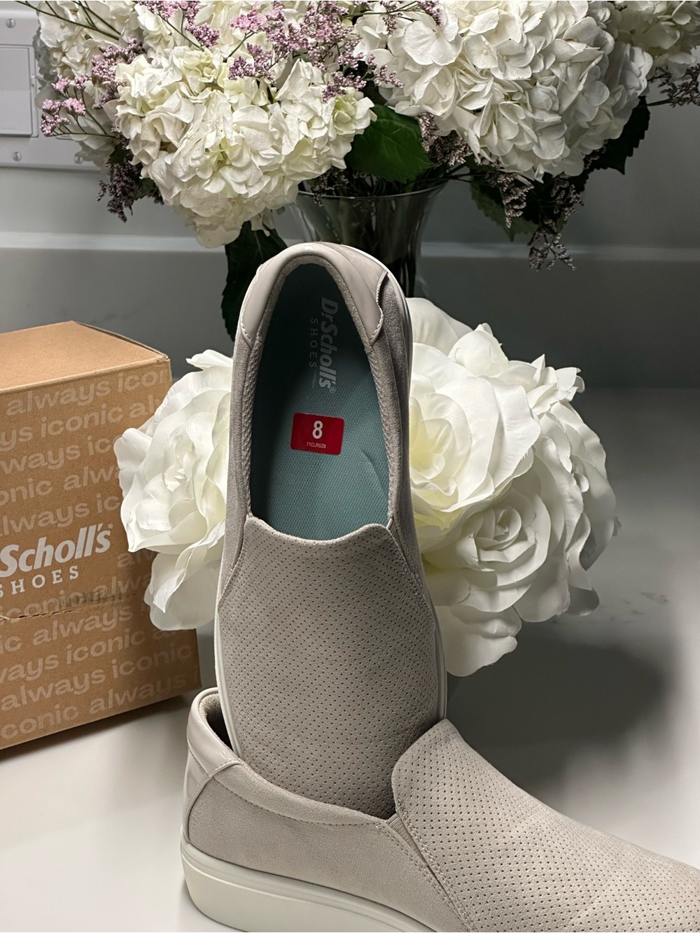 Dr. Scholl's Women’s Time Off Slip-On Comfort Sneakers in Oyster Gray Size 8W - Picture 8 of 10